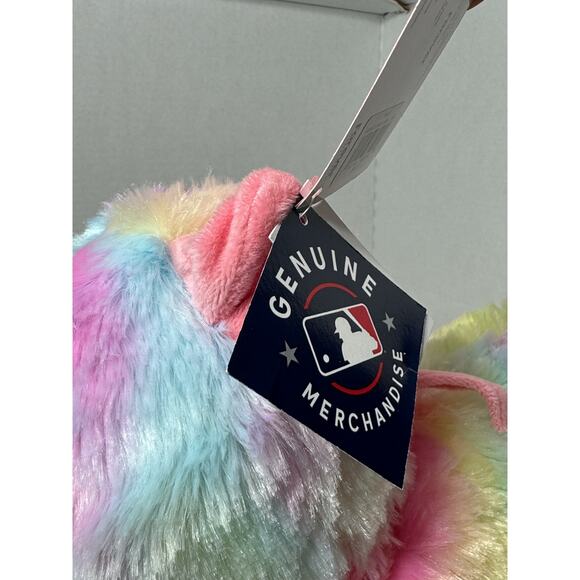 Atlanta Braves Tye Dye / Rainbow Llama with pink bandana FOCO - Picture 12 of 12